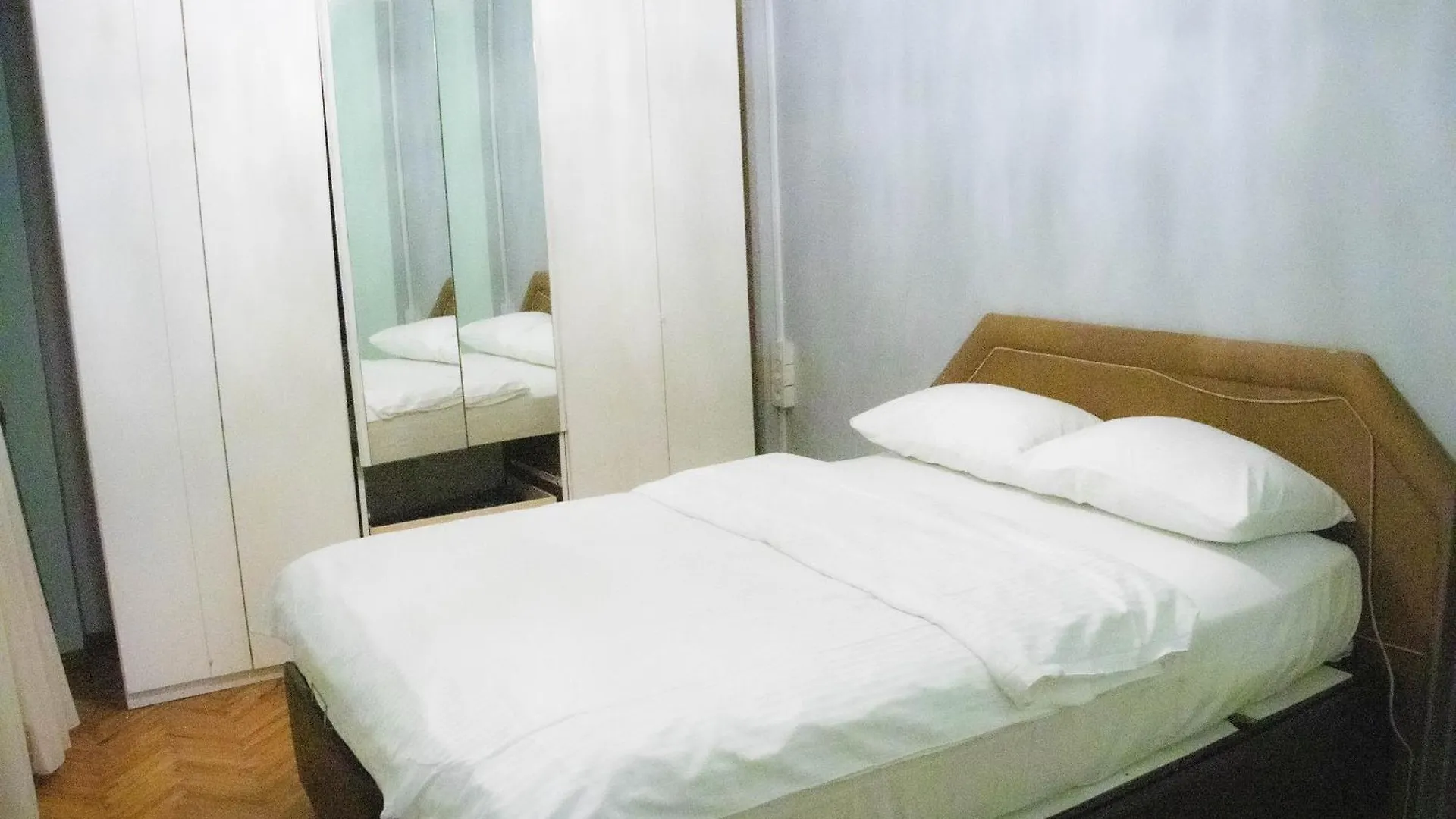 3 Diffrent Family Apartments At Center Walking 5 Minutes Estambul