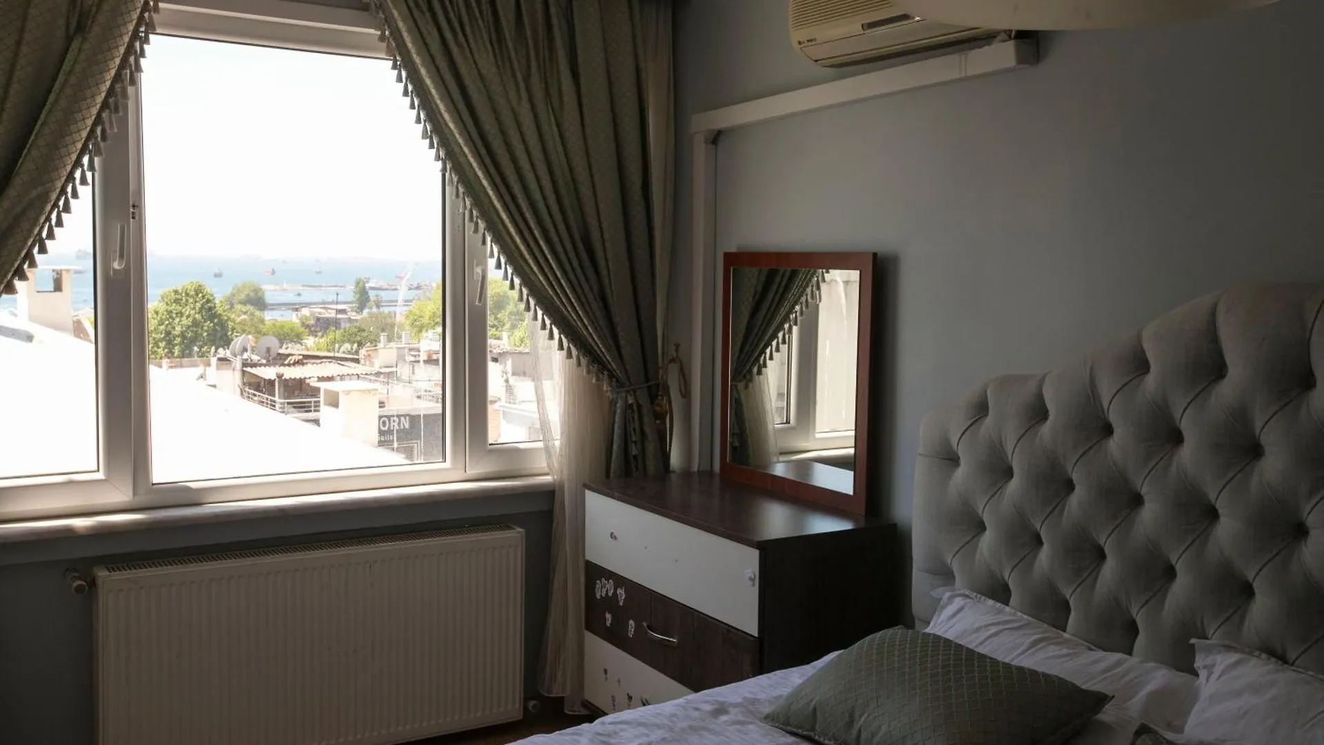 3 Diffrent Family Apartments At Center Walking 5 Minutes Istanbul 0*,