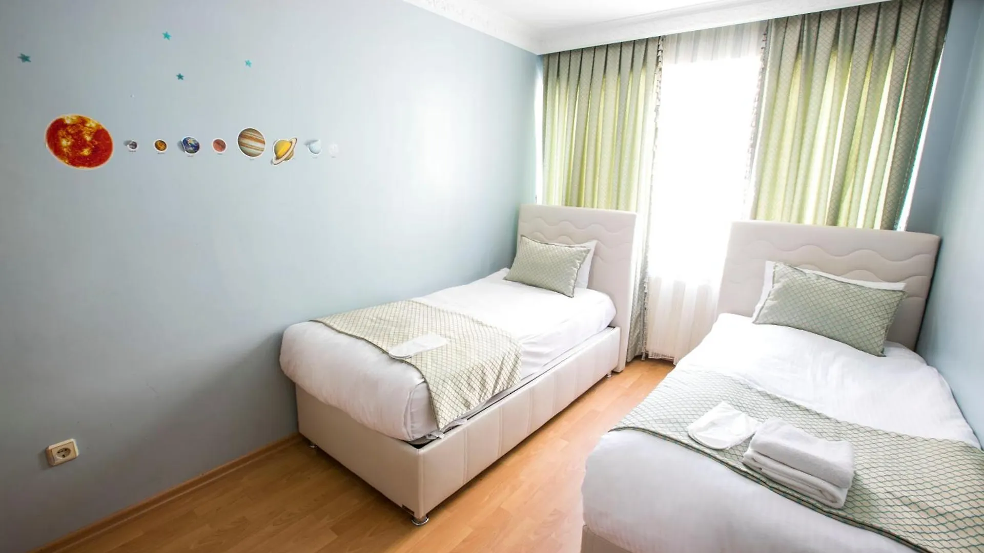 3 Diffrent Family Apartments At Center Walking 5 Minutes Istanbul 0*,