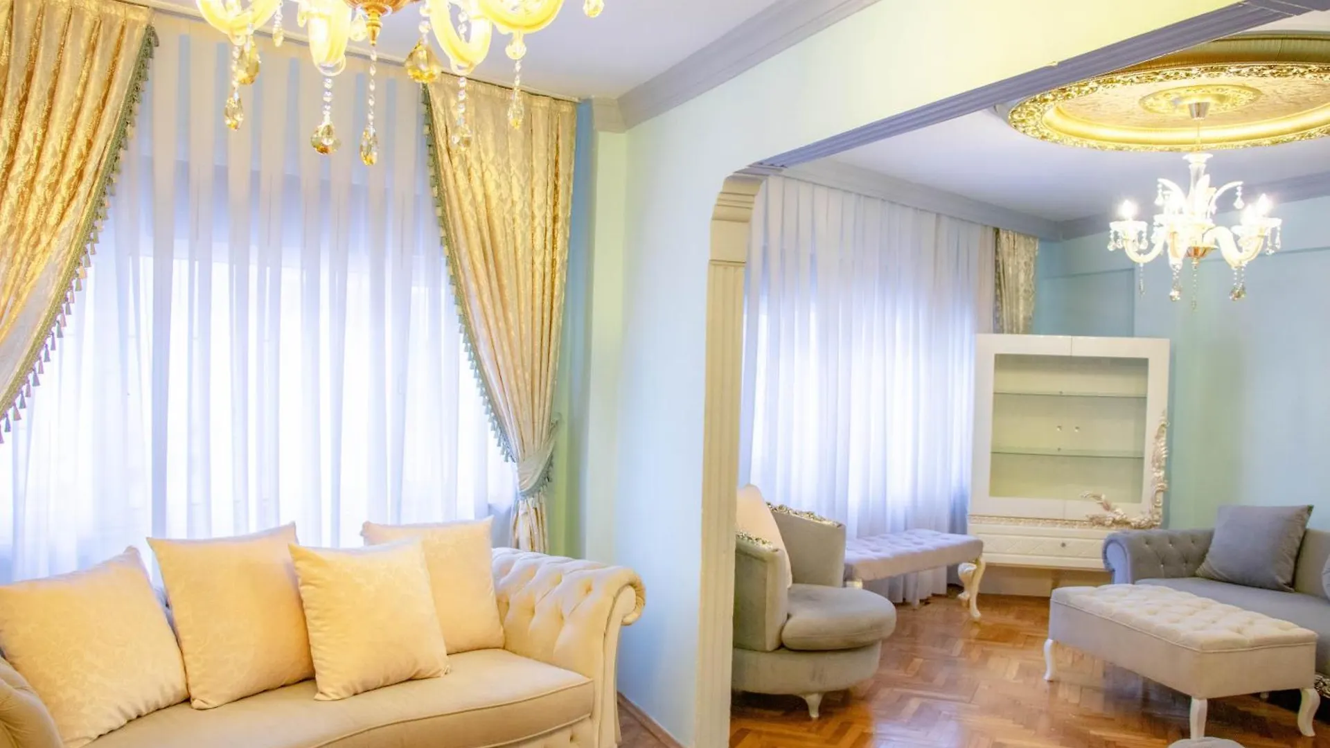3 Diffrent Family Apartments At Center Walking 5 Minutes Istanbul