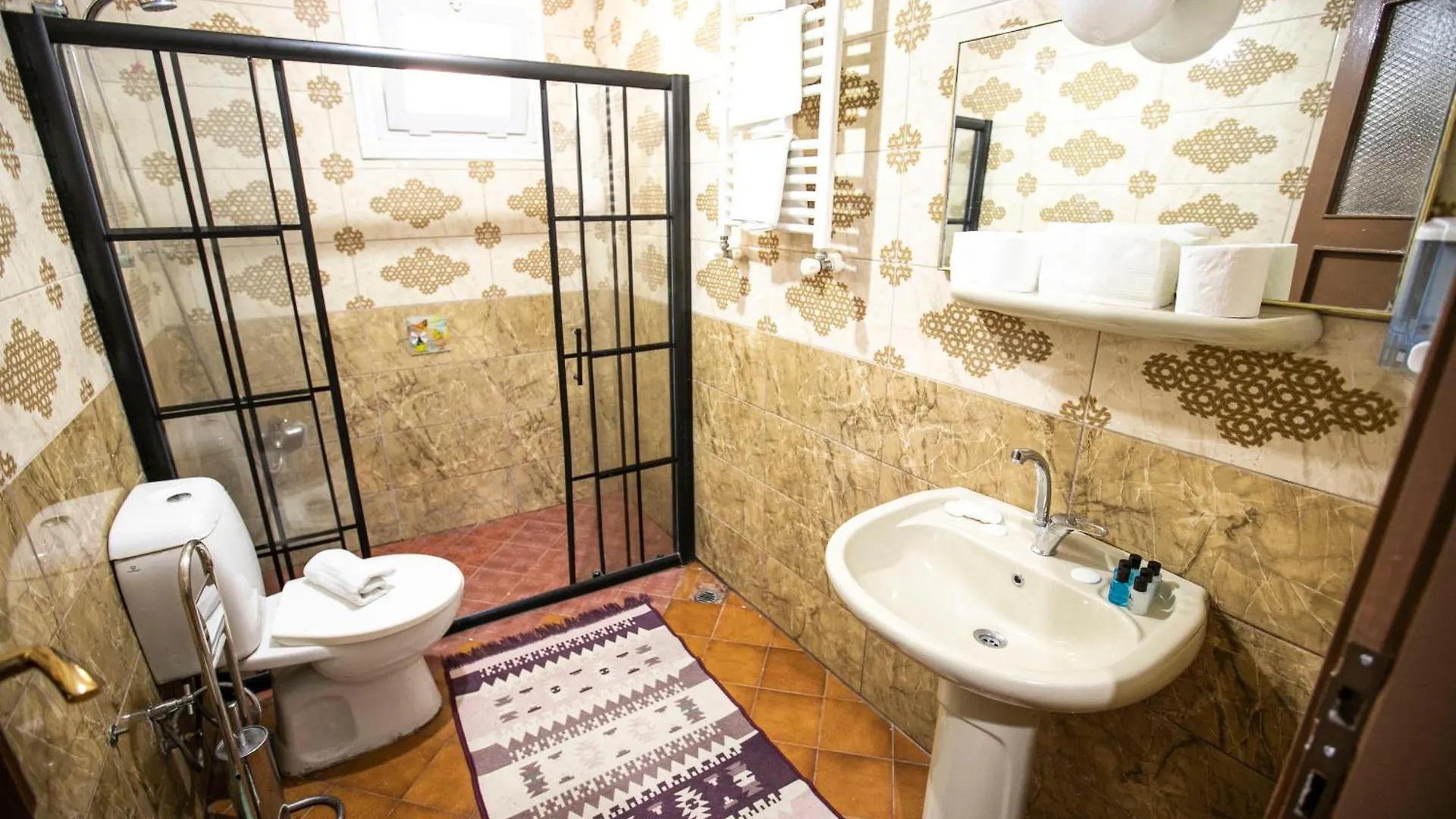 3 Diffrent Family Apartments At Center Walking 5 Minutes Istanbul