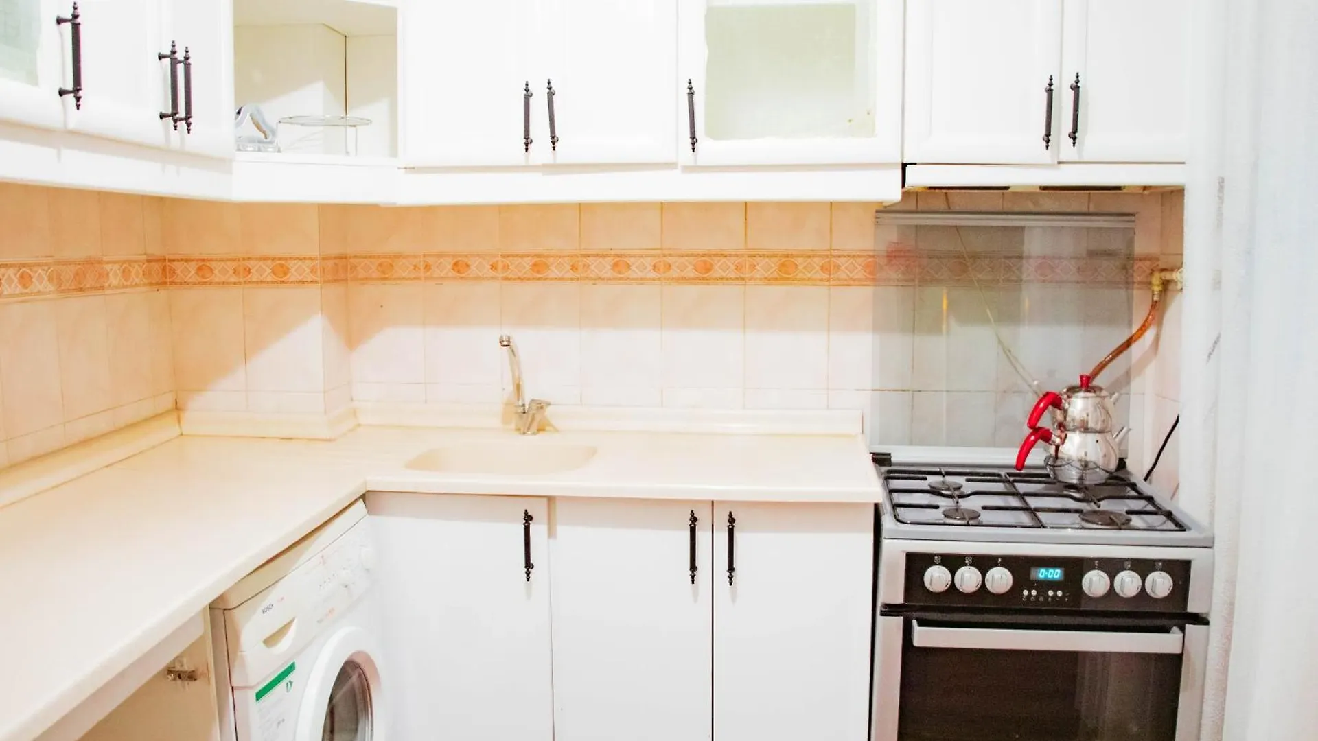 3 Diffrent Family Apartments At Center Walking 5 Minutes Estambul